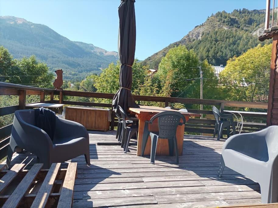 Appart T3 Avec Terrasse De 60M2 Chalet Le Coucou Allos Exterior photo